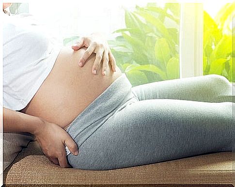 Lumbago in pregnancy: prevention, symptoms and treatment