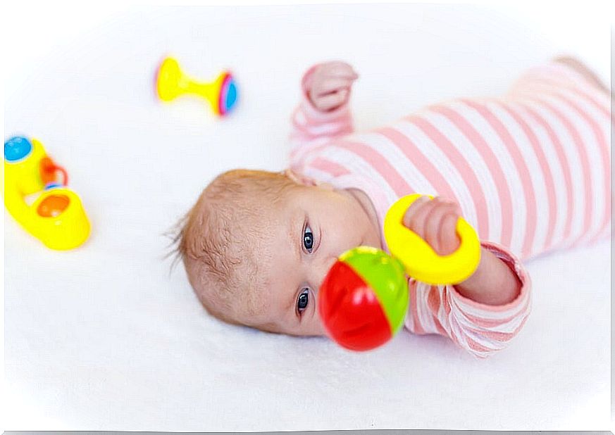 8 toys for the newborn