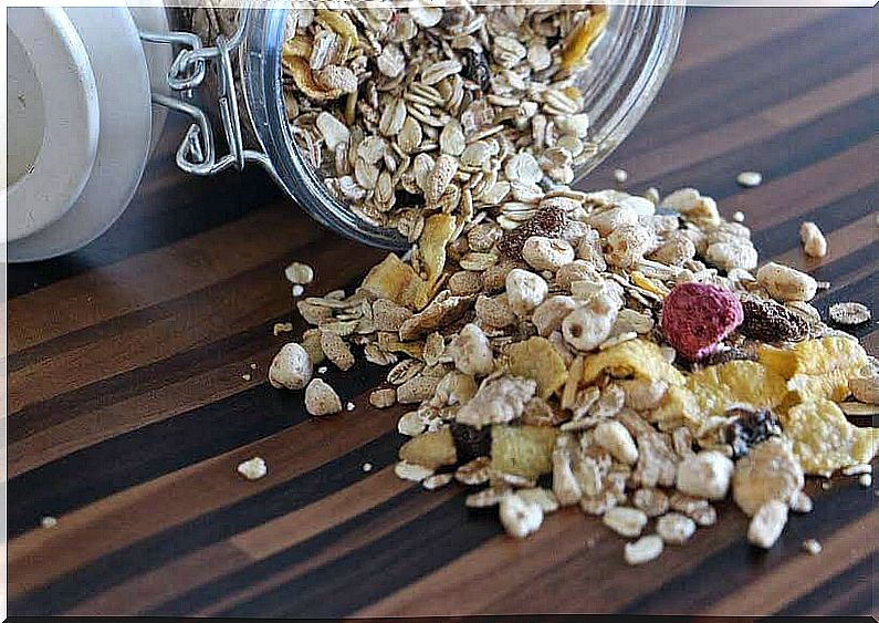 Oat granola.