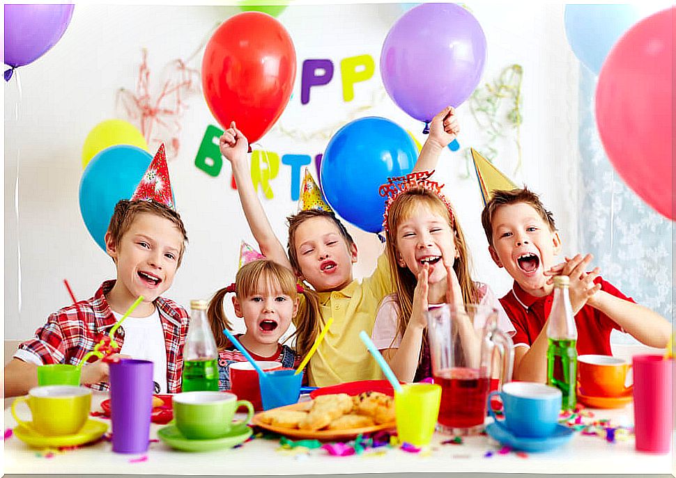 4 inexpensive children's birthday crafts