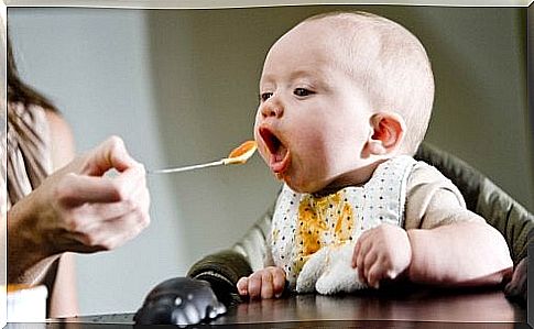 Many times the reason why the baby does not want to eat is due to the expectations of the parents.