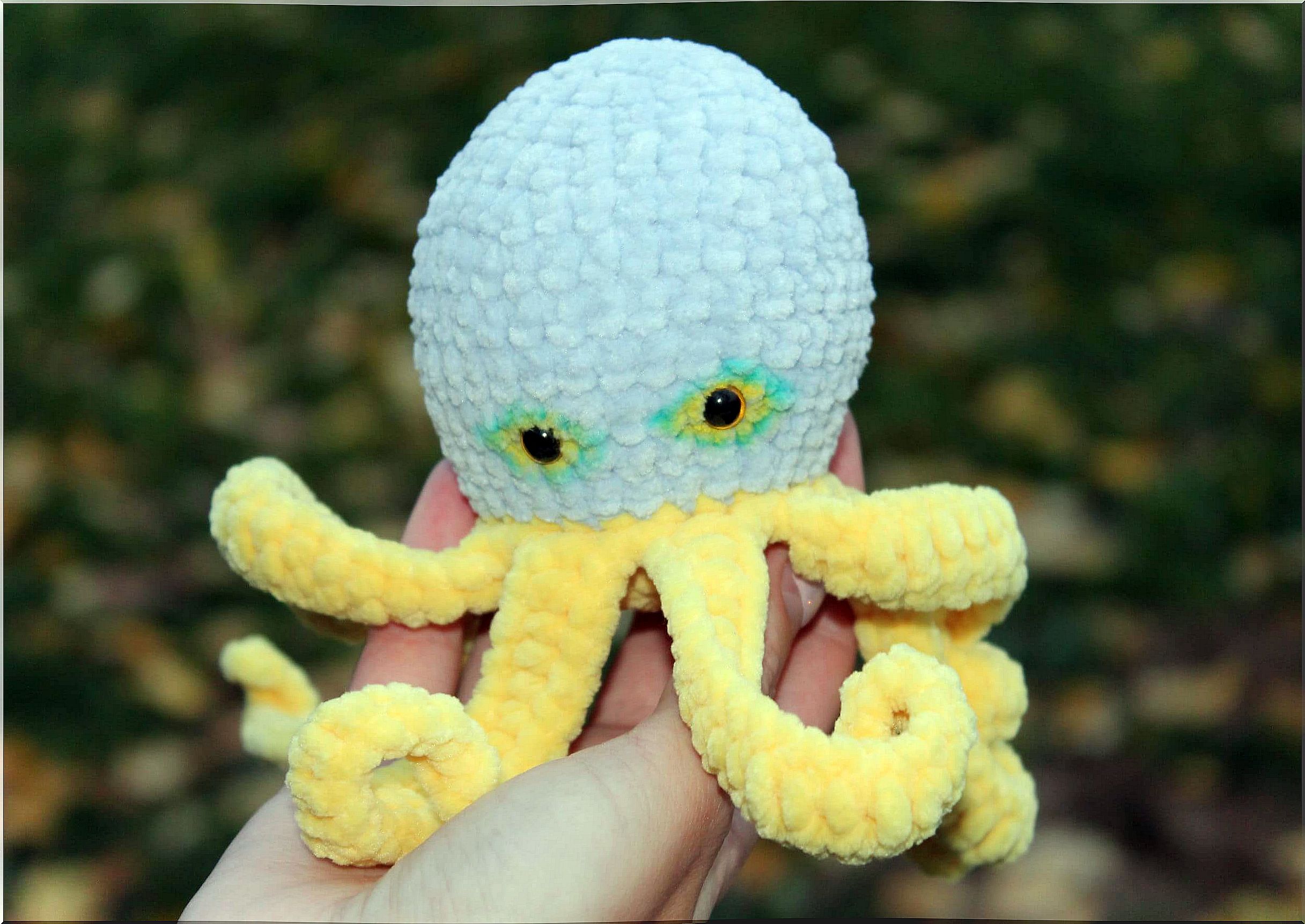 Octopus plush.