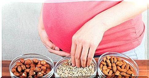 Eating nuts is a great way to prevent anemia in pregnancy.