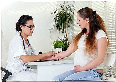 Asking for discharge during pregnancy is a decision to be agreed with the doctor.